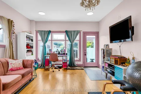 27 Lindner Street, ON M6N 1B1
