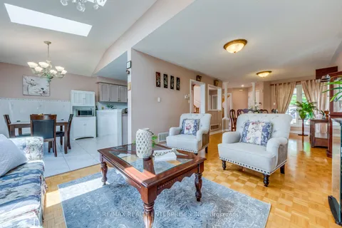 22 Sweet Briar Lane, ON L6Z 4V3