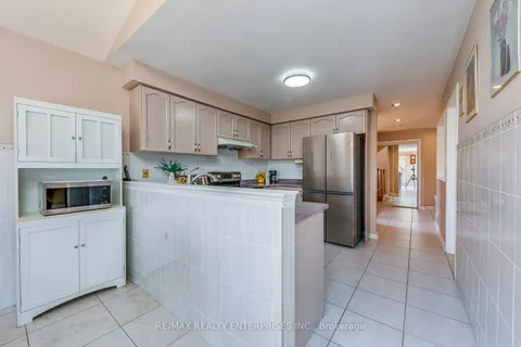 22 Sweet Briar Lane, ON L6Z 4V3