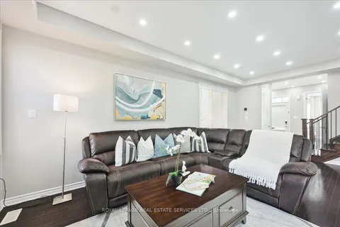 1335 Rose Way, ON L9E 1M5