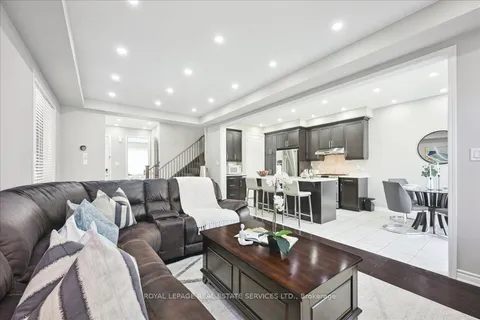 1335 Rose Way, ON L9E 1M5