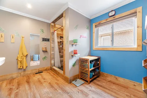 5448 Razorbill Court, ON L5V 2C9