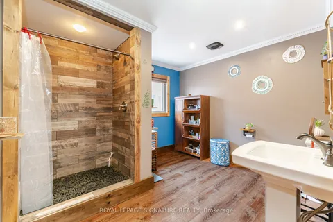 5448 Razorbill Court, ON L5V 2C9