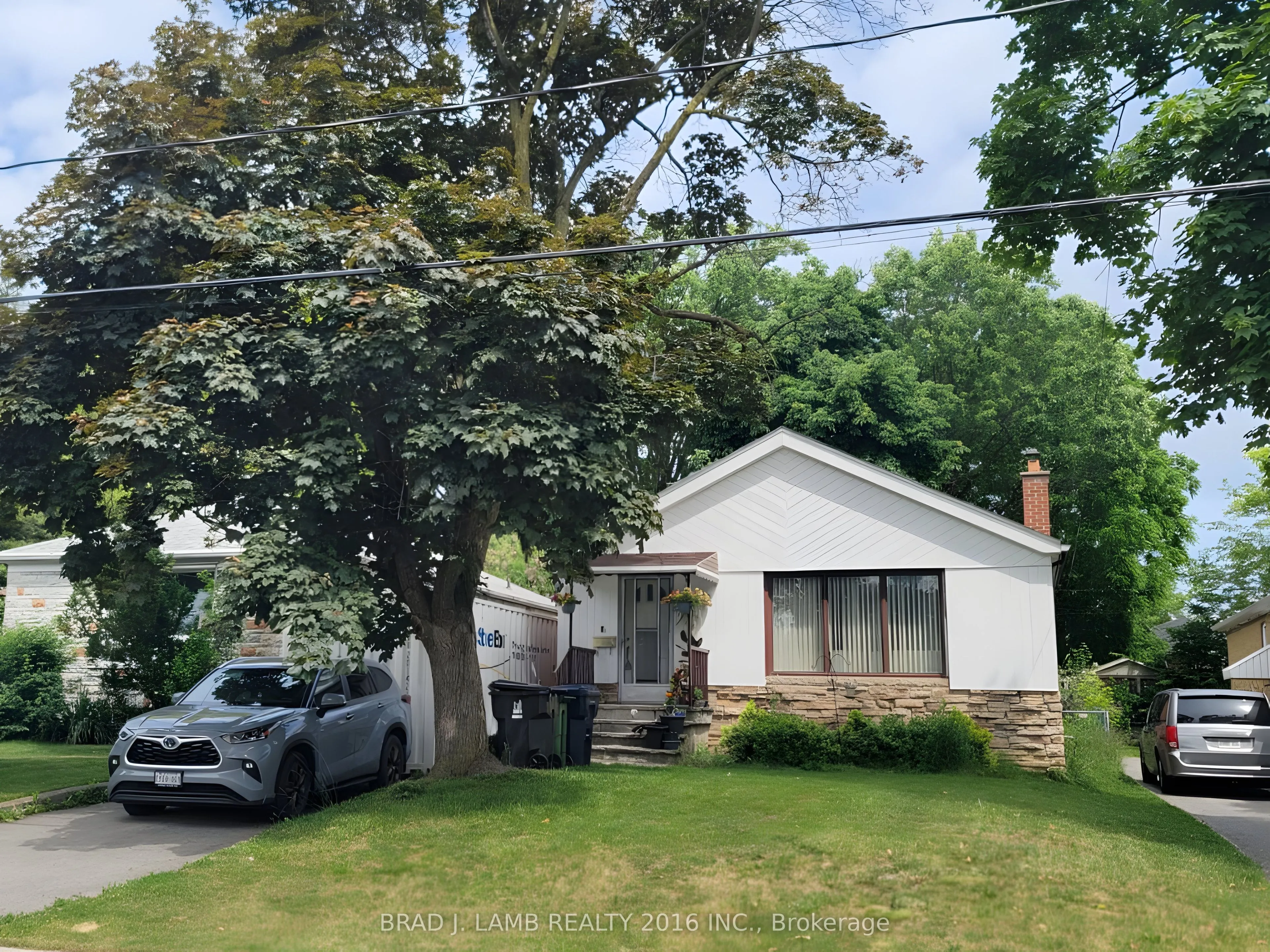 42 Lynnford Drive, ON M9B 1H7
