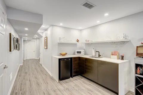 100 Kempenfelt Trail, ON L7A 0Z9
