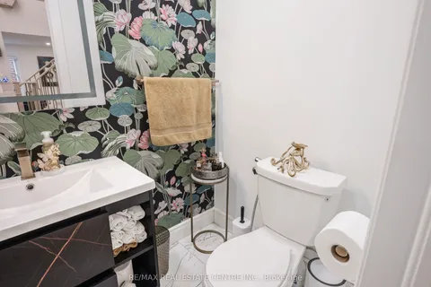 2666 Burnford Trail, ON L5M 5E1