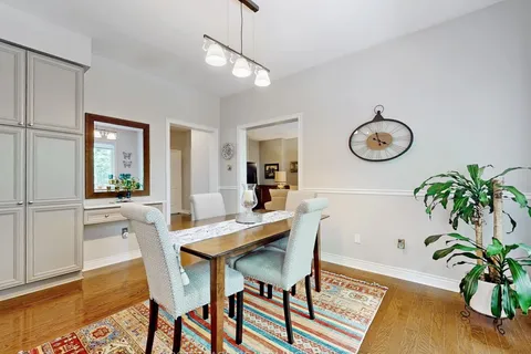 3940 Rolling Valley Drive, ON L5L 5V9