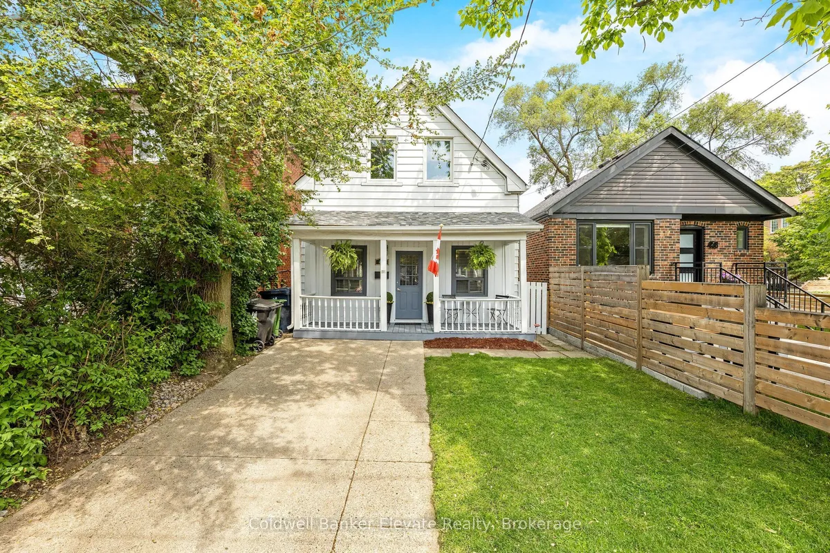 460 St John's Road, ON M6S 2L3