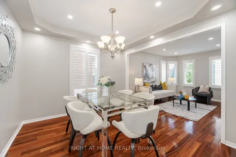 6461 Hampden Woods Road, ON L5N 7W1