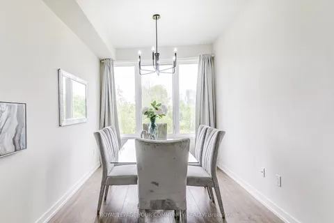 225 Fowley Drive, ON L6H 0P4