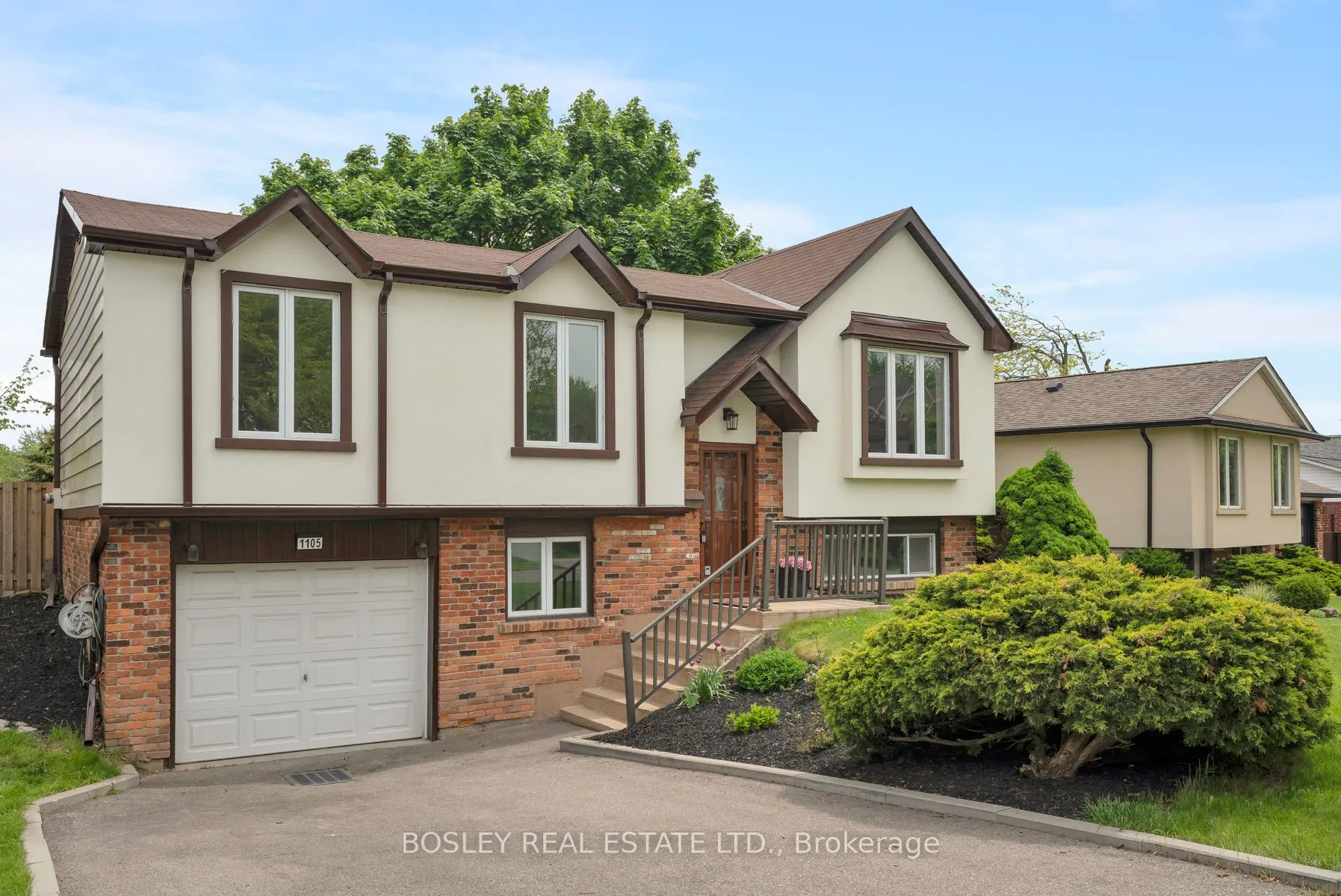 1105 Mississauga Valley Boulevard, ON L5A 2A1