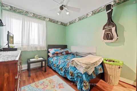 36 Haley Court, ON L6S 1N6