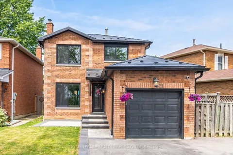 421 Laurentian Avenue, ON L4Z 2J7