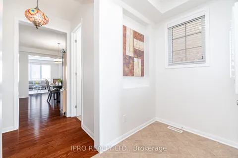 1047 Savoline Boulevard, ON L9T 8P2