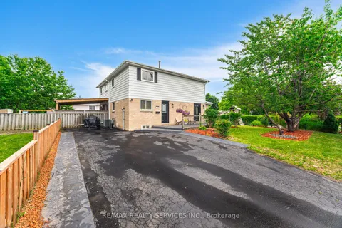 119 Greenmount Road, ON L6S 1W4