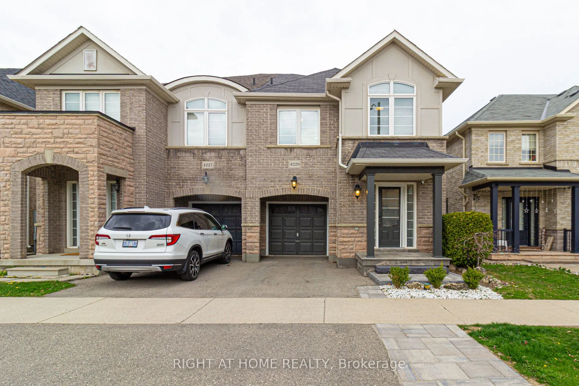 4229 Cole Crescent, ON L7M 0M7