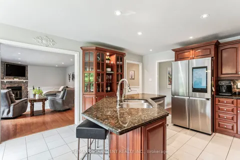 2143 Brays Lane, ON L6M 2T2