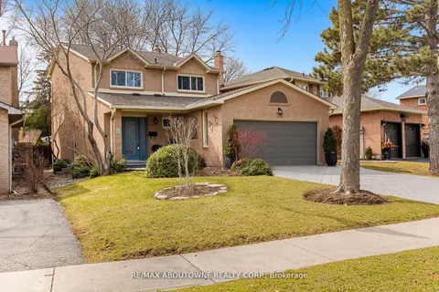 4043 Trapper Crescent, ON L5L 3A7