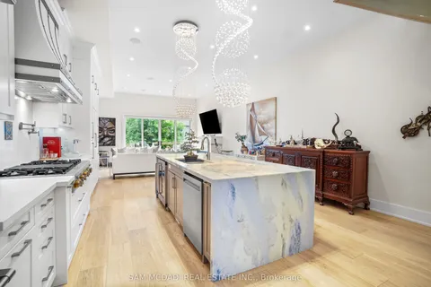 1036 Enola Avenue, ON L5G 4A9
