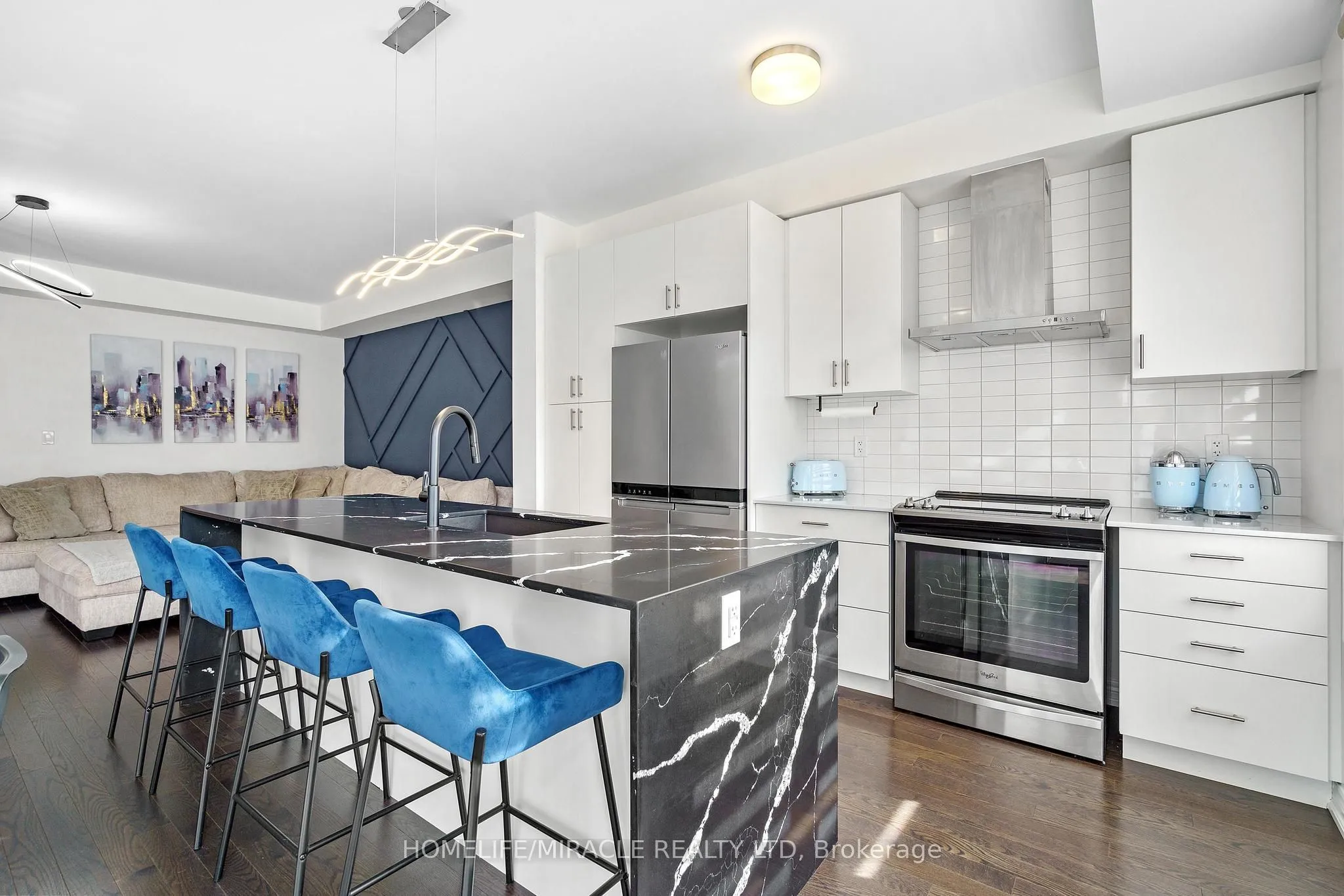 609 Beam Court, ON L9E 1L3