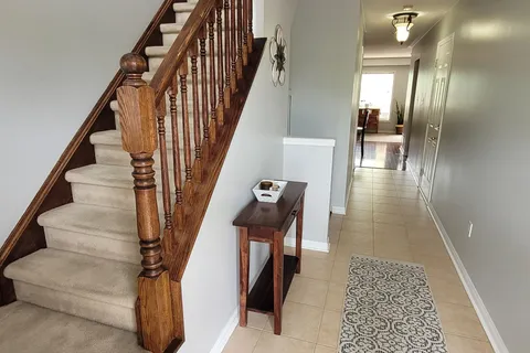 4324 FAIRVIEW Street, ON L7L 7A2