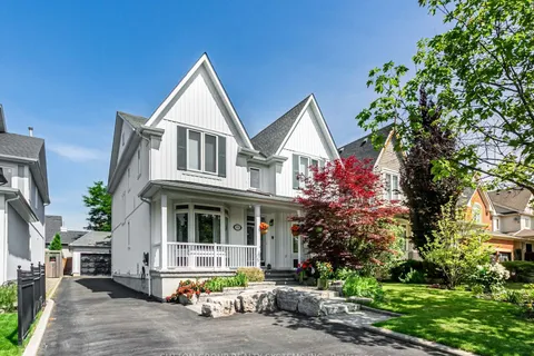 935 Gaslight Way, ON L5W 1A4