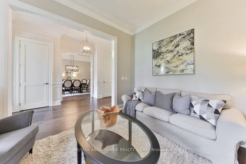 408 Saville Crescent, ON L6L 3T8