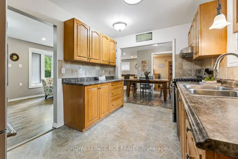 27 Rustic Crescent, ON L9W 1T1