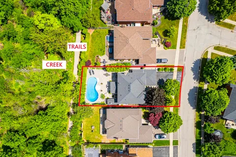 1337 Peartree Circle, ON L6M 2J2