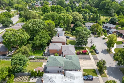 30 Hawthorne Road, ON M9R 1P3