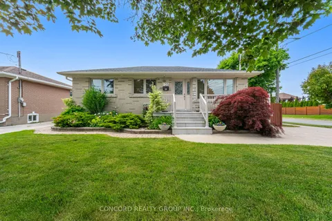 125 Plewes Road, ON M3K 1L1