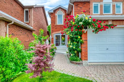 1069 Windsor Hill Boulevard, ON L5V 1P4