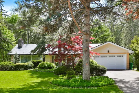 1364 Avonbridge Drive, ON L5G 3G5