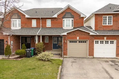 13 Queensland Crescent, ON L7E 2E1