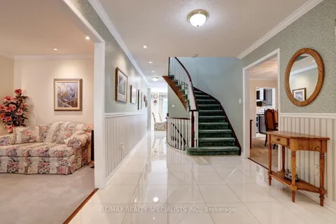 3114 Cascade Court, ON L5L 5L8