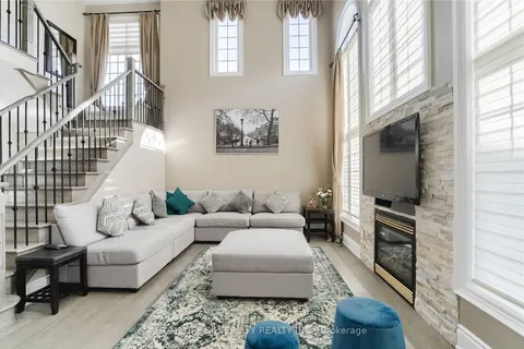 40 Darren Road, ON L6P 1Z5