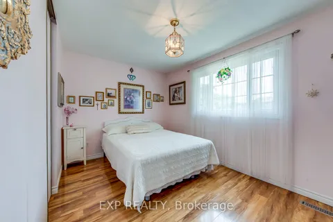 6330 Lorca Crescent, ON L5N 2J4