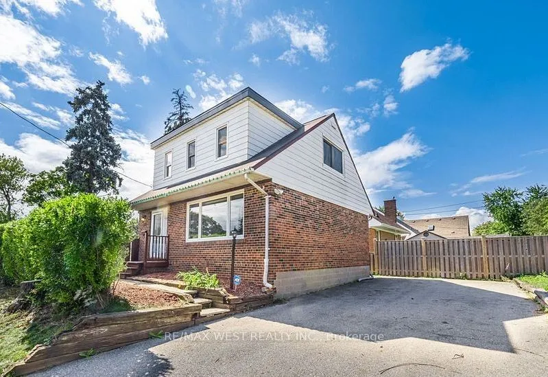 62 Stavely Crescent, ON M9W 2C4