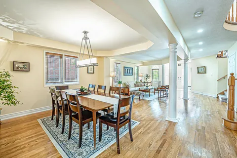 7289 Terragar Boulevard, ON L5N 7L8