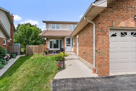 2734 Los Palmas Court, ON L5N 2G7