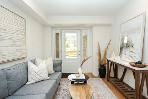 38 Main Street, ON L5M 1X8