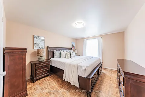 2581 Windjammer Road, ON L5L 1H7