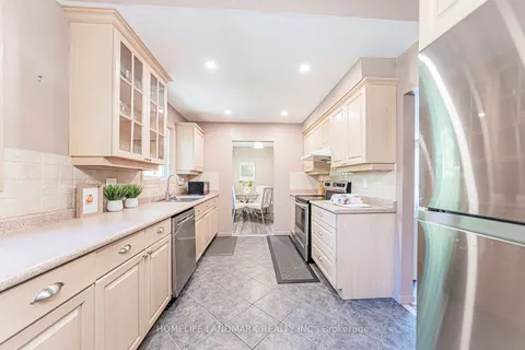 2581 Windjammer Road, ON L5L 1H7