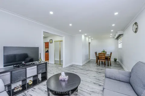 3686 Darla Drive, ON L4T 2C9