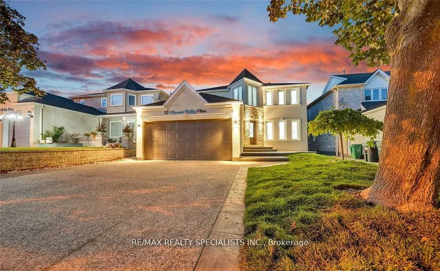 70 Pleasant Valley Place, ON L6R 5R9