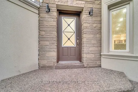 70 Pleasant Valley Place, ON L6R 5R9