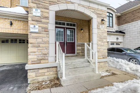 11 Clunburry Road, ON L7A 5B4