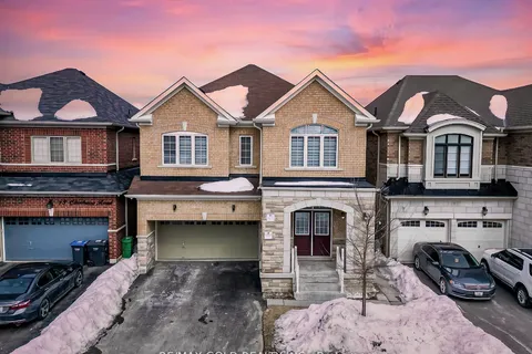 11 Clunburry Road, ON L7A 5B4