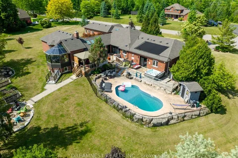 11132 MCFARLAND Court, ON L0P 1B0