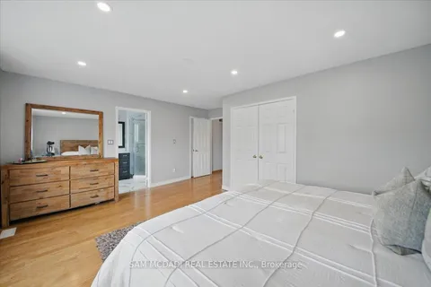 3344 Laburnum Crescent, ON L5N 7M2